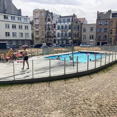 Luxury Seaview - Large Terrace- Swimming Pool - Parking Apartment Ostend