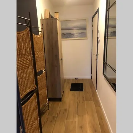 Luxestudio - Zeezicht - Groot Terras - Zwembad Apartment
