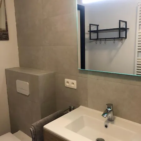 Apartment Luxestudio - Zeezicht - Groot Terras - Zwembad *
